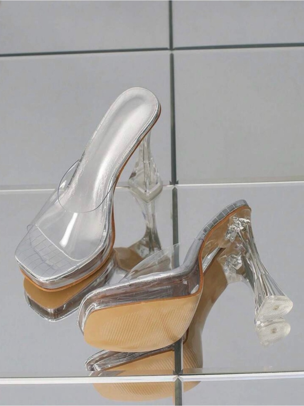 Sexy Clear Platform Heels with Silver Footbed - Size7- NWT